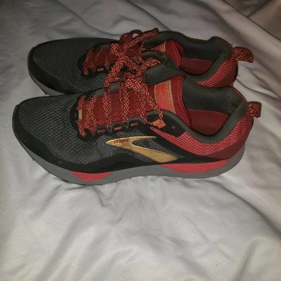 Brooks Cascadia 14 Women's‎ Trail Running Shoes Sneakers Red Size 9 B (Medium) - Picture 4 of 11